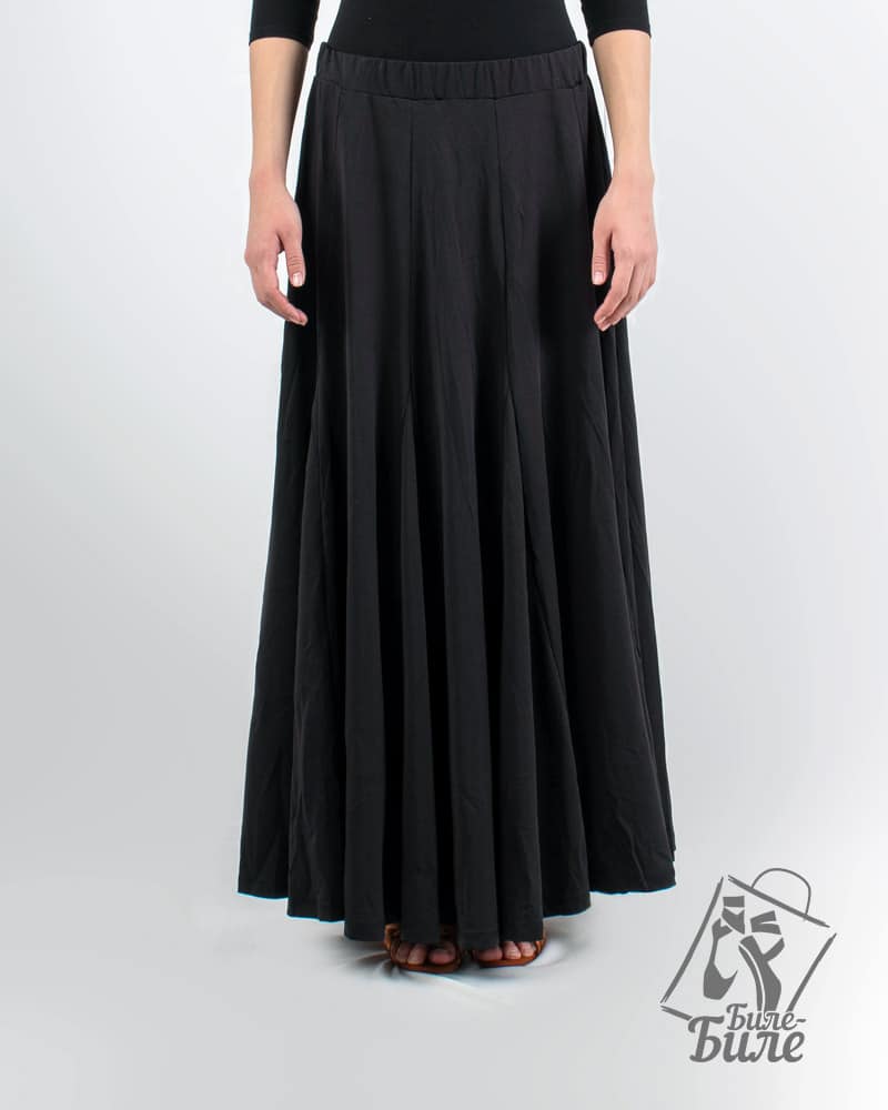 Отырықтағы юбка